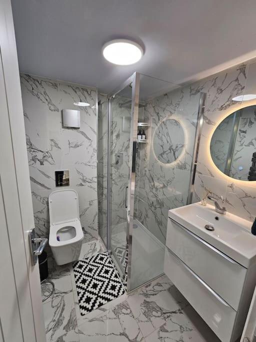 Comfortable Two Bedroom Flat Okręg wyborczy Hove Zewnętrze zdjęcie